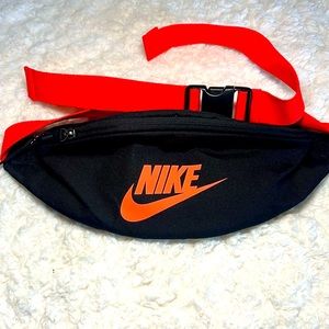 🔥Nike Fanny pack🔥